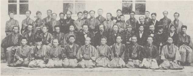写真38 明治16年ころの県会議員