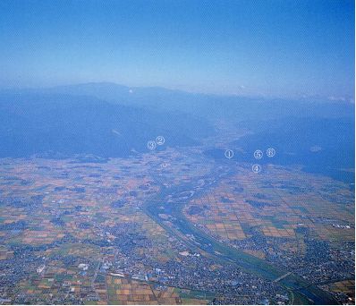 福井平野から見た丸岡・松岡の大首長墓群