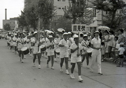 福井夏まつり 市内小学校鼓笛隊