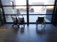 １階車いす置き場の写真
